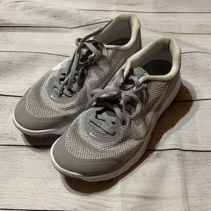 Nike Flex Experience RH4 White & Gray Tennis Shoes size 7.5